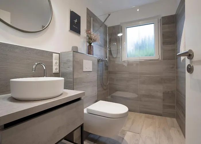 Waldstrasse 8 Kuestenblau *