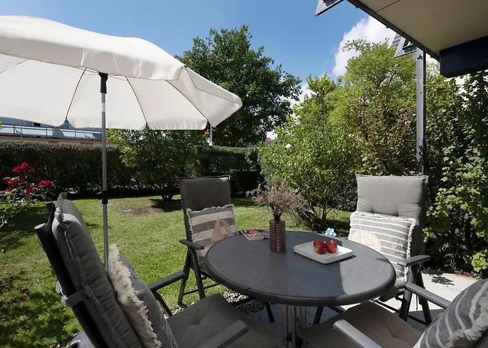 Waldstrasse 8 Kuestenblau *