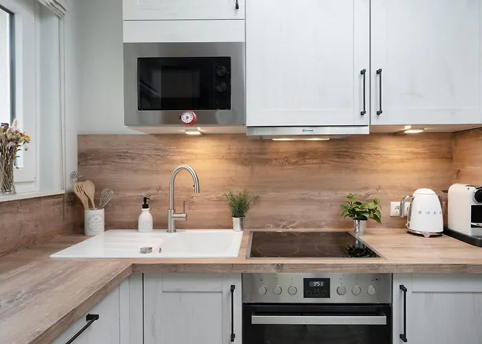 Waldstrasse 8 Kuestenblau *