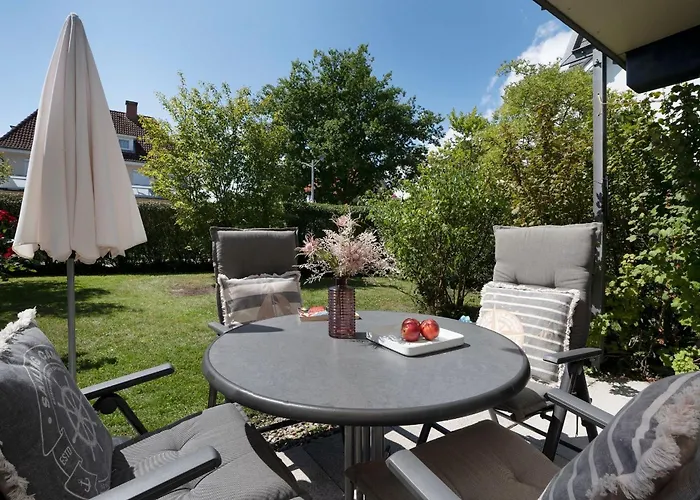 Waldstrasse 8 Kuestenblau * Kellenhusen